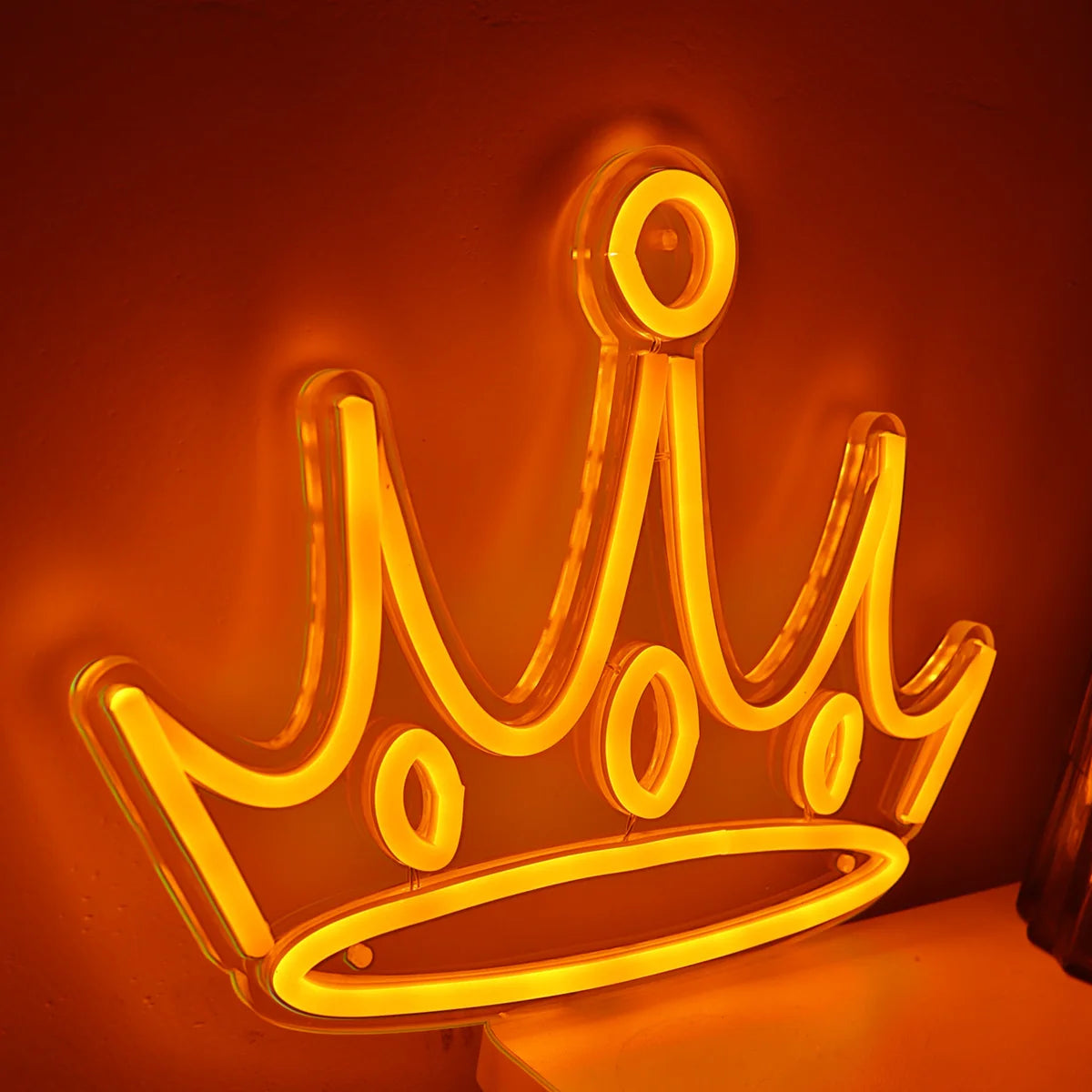 1Pc Bright Yellow Crown LED Wall Neon Sign Light for Room Party Decoration Gifts11.57''*8.62''